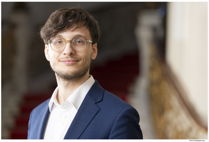 지휘자 마누엘 후버 <ⓒLukas Beck, 대구콘서트하우스 제공>