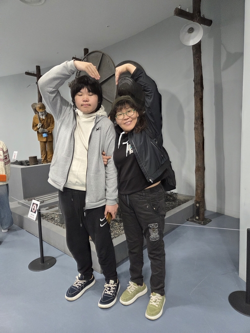 현성이(가명·18).