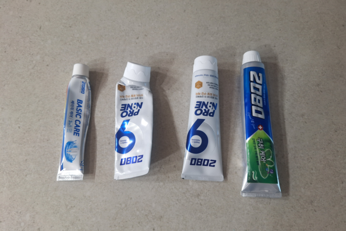 애경산업 2080 치약 제품 . 이 제품 중 일부에서 사용이 금지된 성분이 검출돼 회사가 자발적 회수에 나섰다. 소비자들 사이에서는 생활필수품 안전성에 대한 불안이 확산되고 있다. 강승규기자