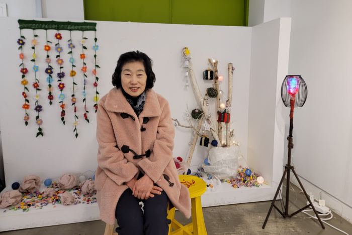 서로 다른 손길이 하나의 이야기가 된 자리에서, 권영애 씨. 김동 시민기자