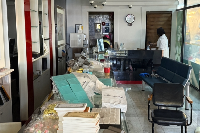 지난해 7월17일 내린 폭우로 대구 서남신시장 한 상가 내부가 침수 피해를 입은 모습. <영남일보DB>