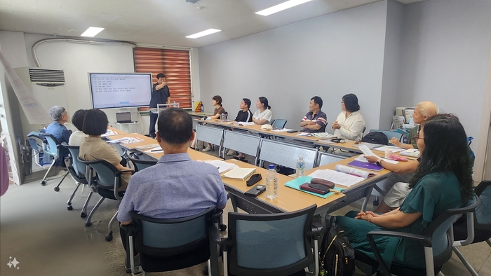 한국농아인협회 대구시협회 산하 대구수어교육원에서 수어교실 프로그램이 진행되고 있다. <대구농아인협회 제공>