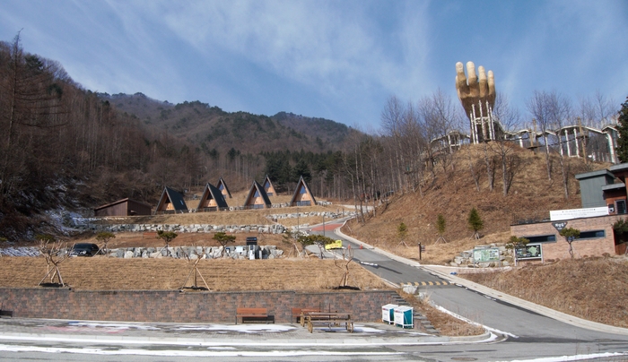 거창 산림레포츠파크는 2025년 3월에 개장했다. 용도 폐기된 옛 도로와 천혜의 자연을 활용해 10여년 공들인 결과다.