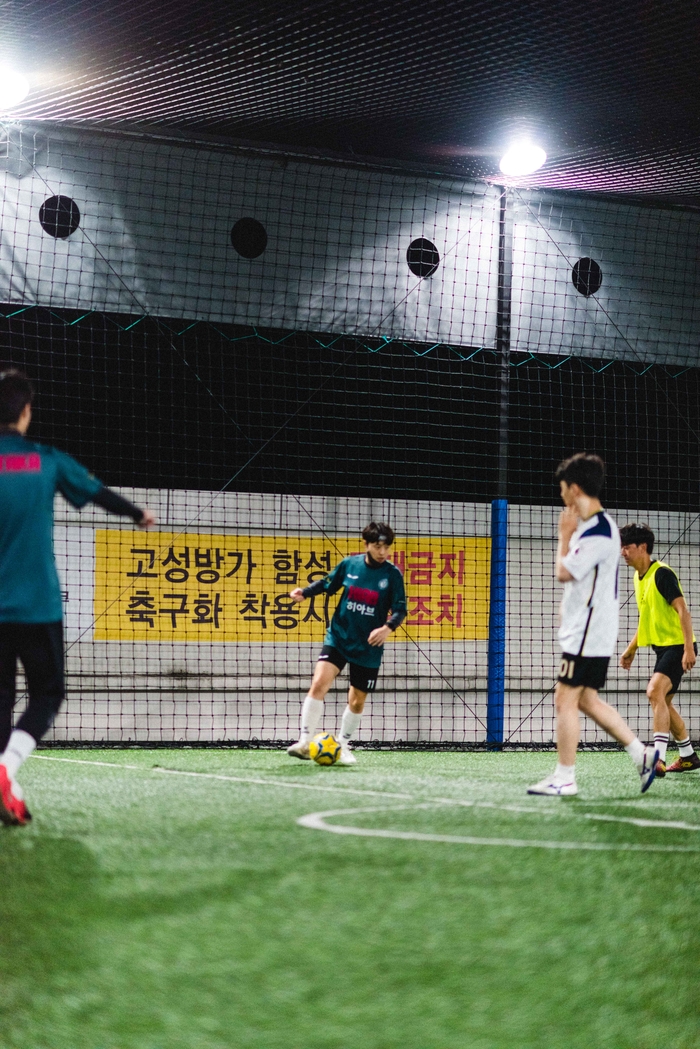 대구수성라온풋살파크에서 풋살 경기 중인 방우리 교사.<티키타카 풋살팀 제공>