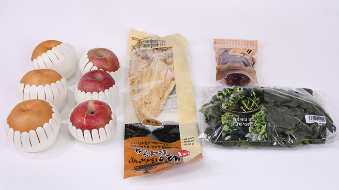 10일 대구의 한 마트에서 5만 원으로 구매한 차례상 모습 
이현덕기자 lhd@yeongnam.com