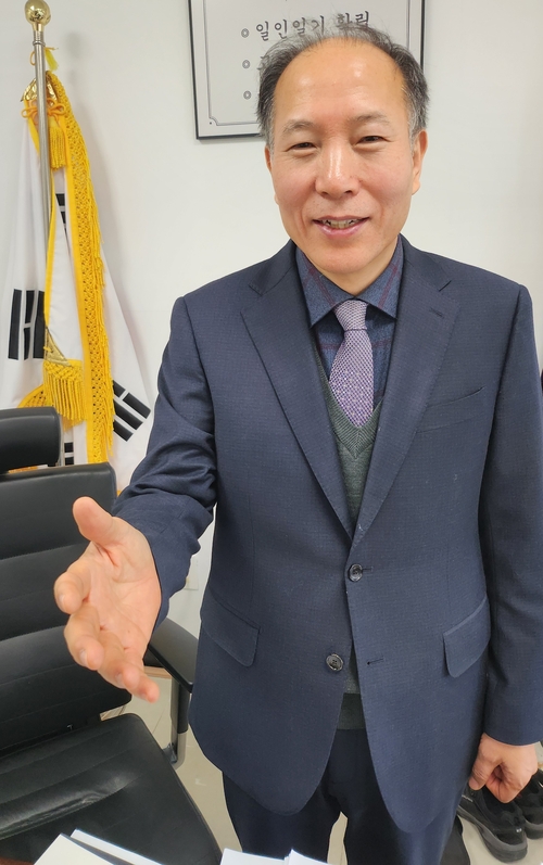 이상훈 원장이 연구원에 대해 상세하게 설명하고 있다. 유시용기자