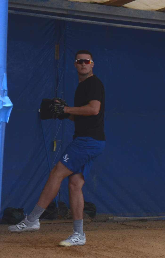 삼성의 새 외국인 투수 맷 매닝이 실전 감각을 끌어올리기 위한 쉐도우 피칭 훈련 중이다.<임훈기자 hoony@yeongnam.com>