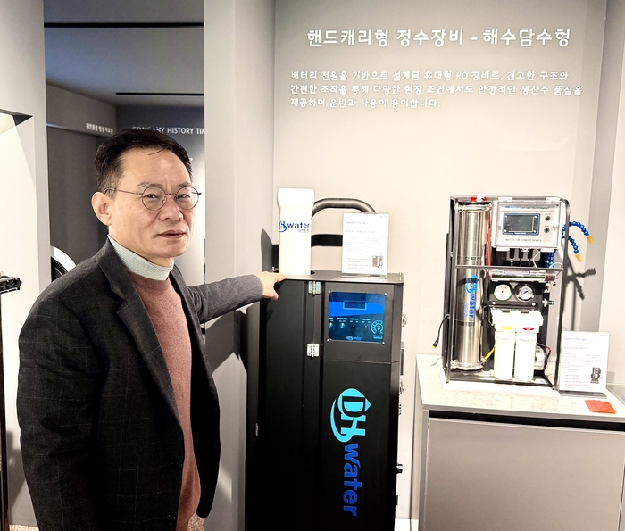 문상욱 <주>대한환경 대표가 자사의 수처리 솔루션을 설명하고 있다. 이승엽기자