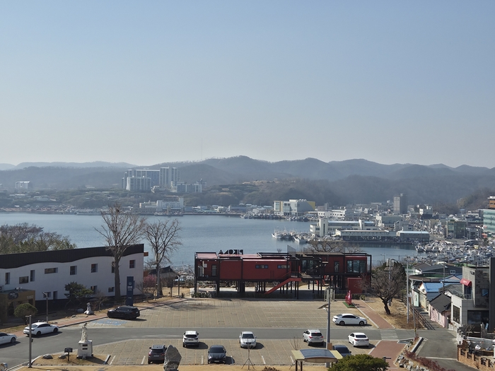 과메기의 본고장 구룡포항 전경. 전준혁기자