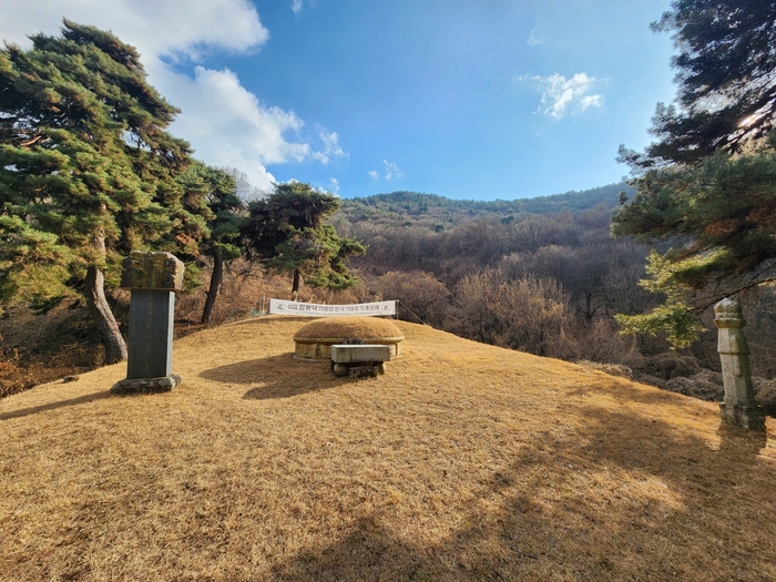 예천군 보문면 수계리에 있는 의병장 장윤덕 선생 묘소. <장석원 기자>