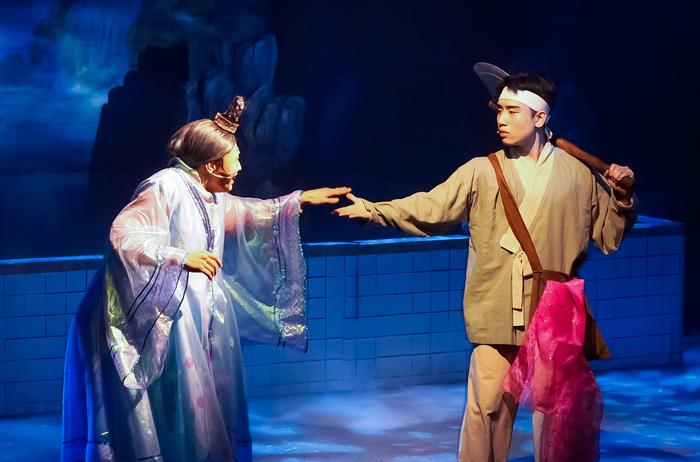 뮤지컬 장수탕 선녀님 무대 모습. <봉산문화회관 제공>