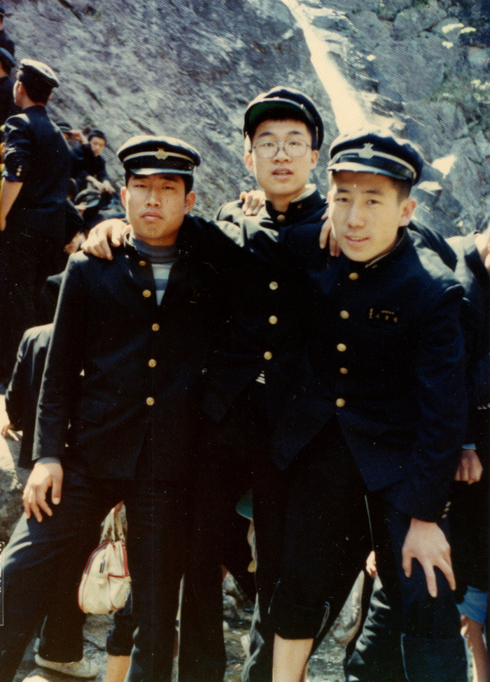 학창시절 이강덕 전 포항시장(가장 오른쪽). 이 전 시장 제ㅗㅇ