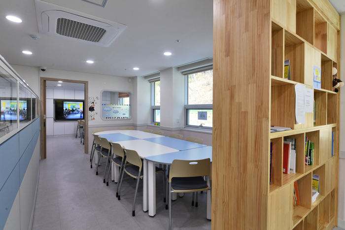 상주통합아동돌봄센터 1층의 다함께돌봄센터. 주말과 공휴일에도 이용가능해 인기다. 아이들에게 이곳은 또 다른 학교이자 또 다른 집인 셈이다.