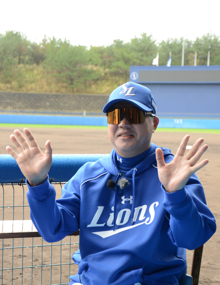 삼성 라이온즈 박진만 감독이 지난 2월17일 스프링캠프가 진행 중인 일본 오키나와 아카마 구장에서 시즌 계획에 대해 설명하고 있다.<영남일보 DB>