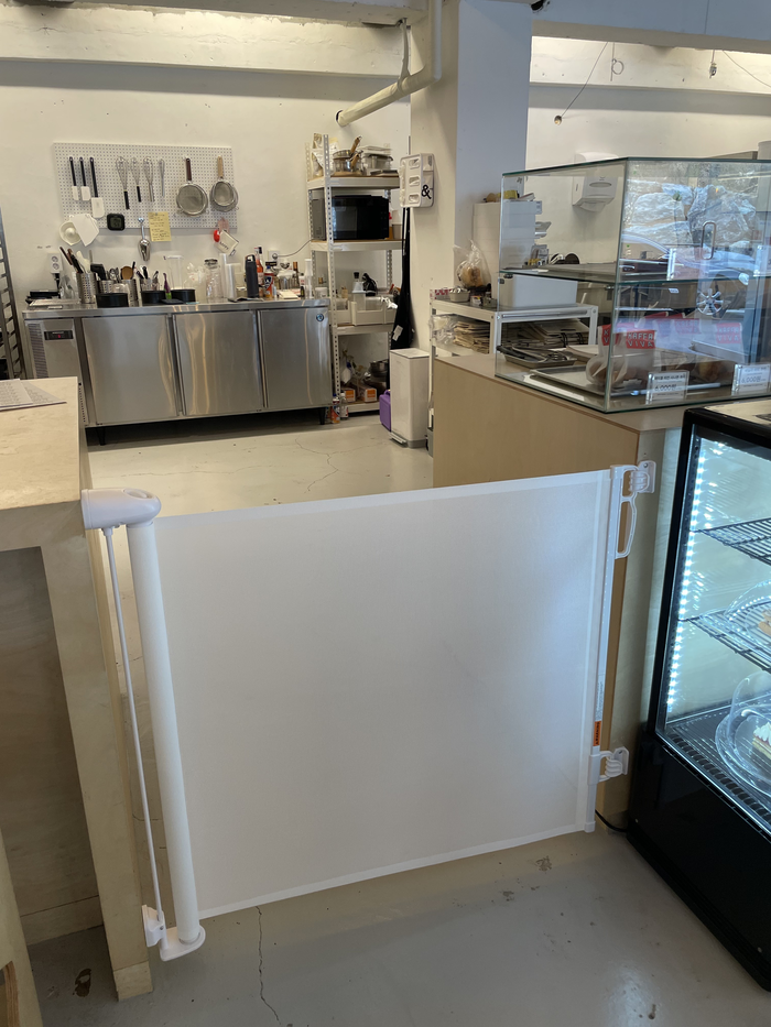 대구 수성구 범어동에 있는 한 카페에 설치된 주방 내에 소비자 이용 공간이 분리돼 있다. <카파비바 대표 권익현 씨 제공>