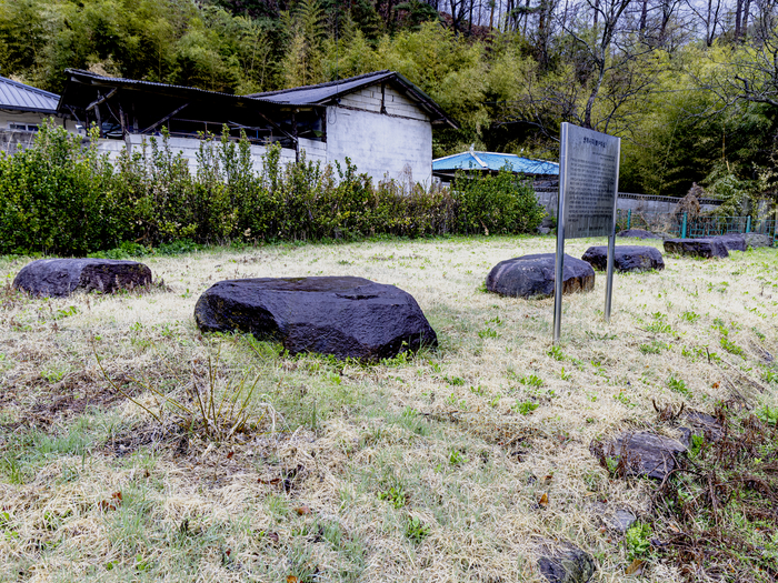 쌍계사 대웅전 자리엔 주춧돌만 남아 있다. <박광제 사진작가 제공>
