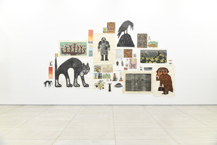 대구보건대 인당뮤지엄에서 열리고 있는 한불 수교 140주년 기념 한국현대판화전 꽃이 피고, 바람이 분다에 이윤엽 작가의 작품이 전시돼 있다.  <인당뮤지엄 제공>