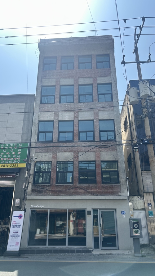 북성로에 위치한 복합문화공간 오픈대구. 대구시가 건물을 매입해 팝업 스토어, 전시 등을 열고 있다. 조현희기자 hyunhee@yeongnam.com