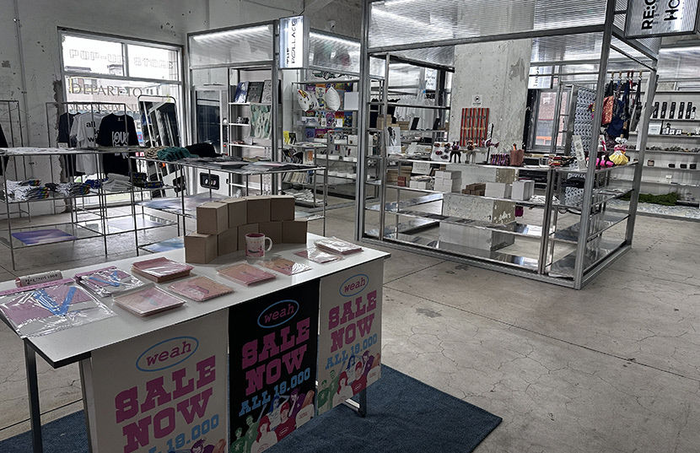 무영당 2층 편집숍과 팝업 스토어. 대구 브랜드들의 다양한 잡화 상품이 판매되고 있다. 조현희기자 hyunhee@yeongnam.com