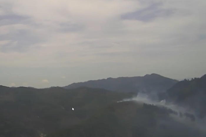 경북 영양군 수비면 오기리 산96-1 일원 야산에서 산불이 발생해 산림당국이 진화에 나서고 있다. <산림청 제공>