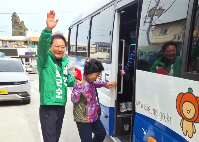 국민의힘 단수 공천에 반발해 탈당한 뒤 무소속 출마를 선언한 남진복 도의원. 홍준기 기자