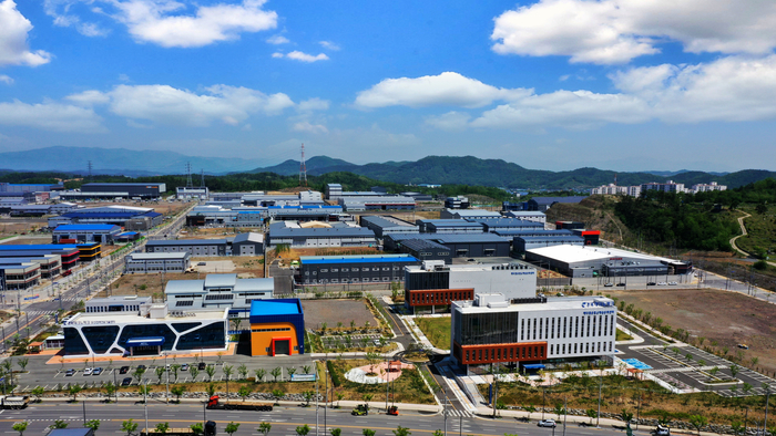 경산지식산업지구가 오는 6월 준공을 앞두고 전체 분양율 87%을 보이고 있지만 순수 외투유치는 사실상 1건에 그치고 있다. <영남일보DB>