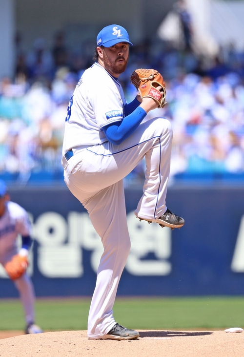 5일 대구삼성라이온즈파크에서 열린 삼성과 키움 경기에서 선발로 나선 오러클린이 투구하고 있다.<삼성 라이온즈 제공>