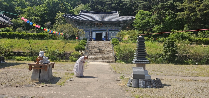 반룡사 전경 <석현철 기자>