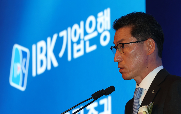 장민영 기업은행장이 12일 서울 영등포구 여의도 콘래드 호텔에서 열린 IBK-코스닥 붐업 데이 행사에서 발언하고 있다. 연합뉴스
