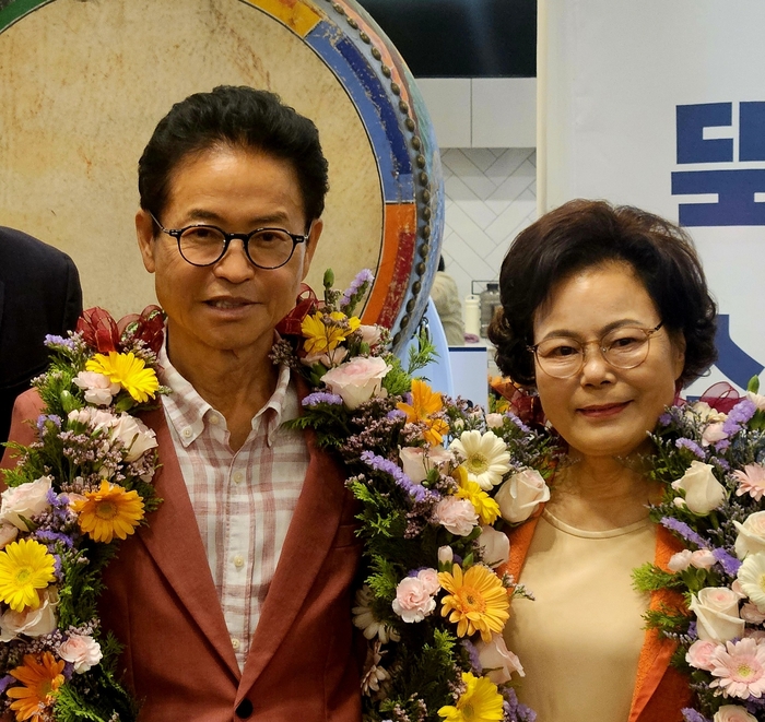 혈액암 이긴 이철우 3선…TK통합·공항 정면 돌파할까