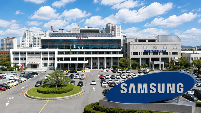 사진 합성 = 챗 GPT
