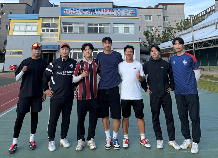 월드컵 태극전사 이한범, 모교 화원초 깜짝 방문…“후배들아 꿈을 키워라”