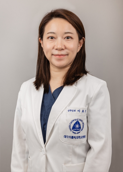 제주에서 긴급이송된 세쌍둥이 산모의 주치의인 이효진 산부인과 교수.<대구가톨릭대병원 제공>
