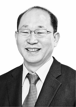 이재윤 논설위원