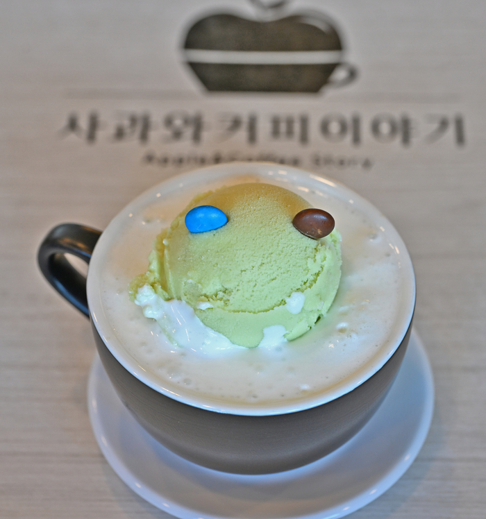 청송 사과와커피이야기의 베이비 사과치노.