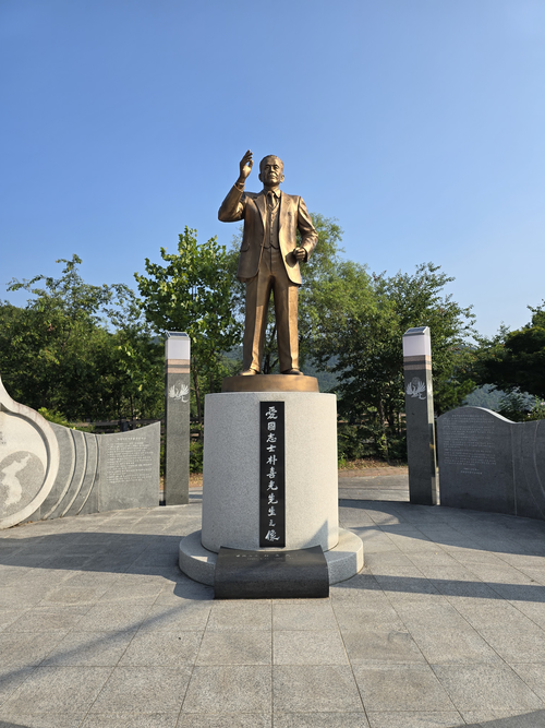 구미 남통동 금오산 도립공원입구에 독립운동가 박희광 선생 동상 및 기념 조형물이 조성돼 있다. 김현목 기자