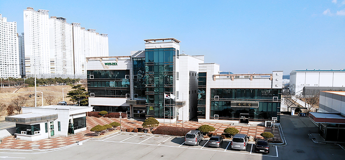 월덱스 본사 전경. <월덱스 제공>