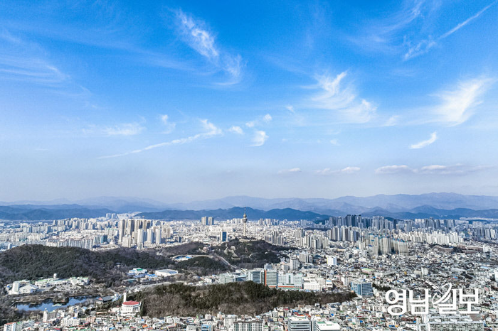 대구 남구 앞산에서 바라본 도심 전경. 영남일보 DB