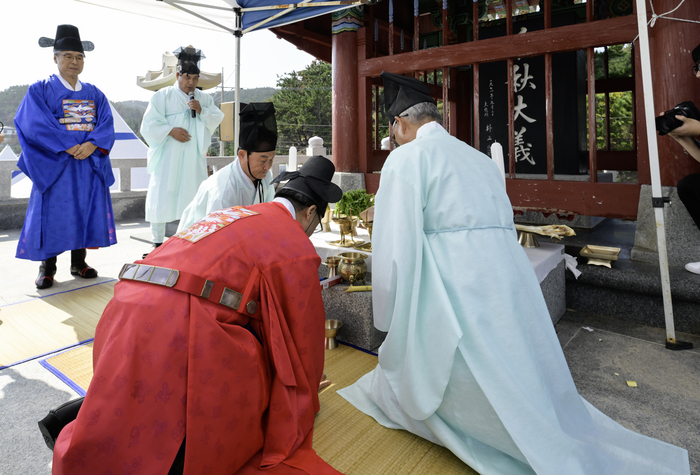 벽산 도해순국 111주기 추모행사가 열리고 있다. <영덕군 제공>