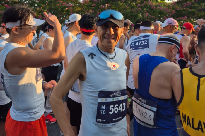 2026 대구세계마스터즈육상경기대회에서 10㎞, 800m 이어 5천m도 금메달을 따내며 3관왕에 오른 신행철 선수. 신행철 선수 제공