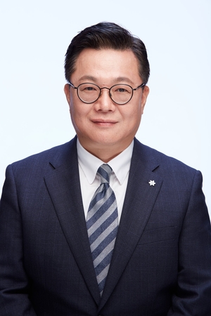 대구정책연구원 2대 원장에 선임된 문홍성 전 두산 대표이사 사장