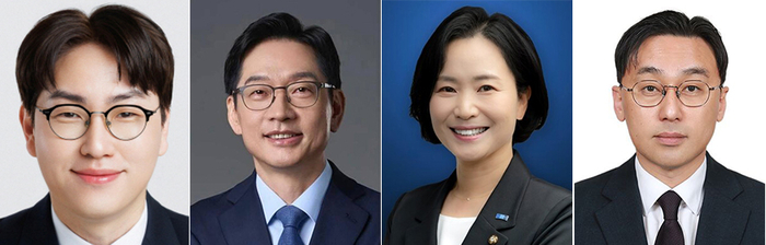 청와대는 이재명 대통령이 30일 국가인공지능전략위원회 부위원장에 하정우 전 AI수석(왼쪽부터)을 지명했다고 밝혔다. 또한 대통령 정무특별보좌관에 김경수 전 경남지사를, 대통령비서실 AI미래기획수석비서관에는 조국혁신당 이해민 의원을, 대통령비서실 메가프로젝트 보좌관에 이원주 기후환경부 에너지전환정책실장을 발탁했다고 밝혔다. 연합뉴스