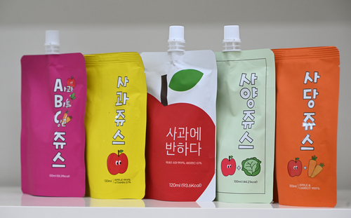 청송농부에서 생산하는 사과 관련 제품들.