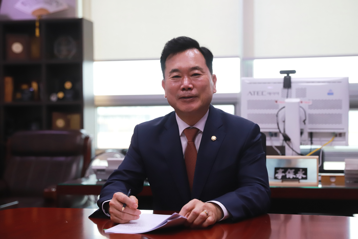 김승수 대구시당위원장이 영남일보와 인터뷰하고 있다. 정재훈 기자