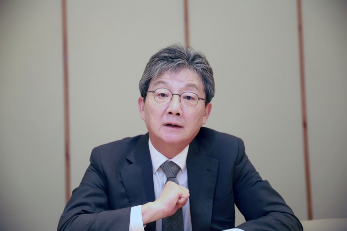 국민의힘 유승민 전 의원이 14일 서울의 한 식당에서 영남일보와 인터뷰를 하고 있다. 정재훈기자