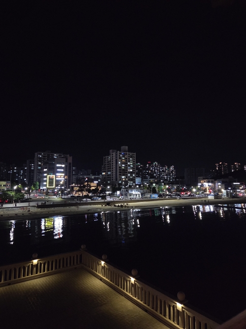 해상누각에서 바라본 영일대해수욕장. 전준혁기자