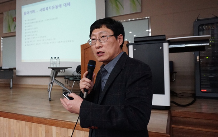 우리복지시민연합 은재식 사무처장은 지방자치의 발전을 위해 주민의 실질적인 정책 참여 확대와 지역 맞춤형 복지 강화를 강조했다. 은 처장 제공.