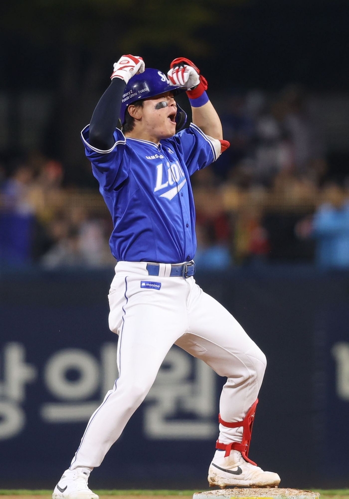 29일 광주KIA챔피언스필드에서 열린 삼성과 KIA의 PO 3차전 7회초 1타점 적시타를 기록한 박승규가 포효하고 있다. 삼성 라이온즈 제공