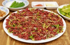 [스토리텔링 2012] 作家 경북음식을 이야기하다 <21> 조정일이 만난 영천 육회