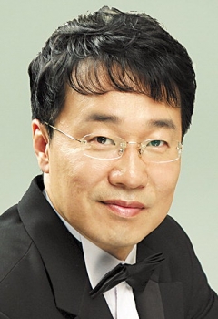 [문화산책] 새 지휘자가 준 감동